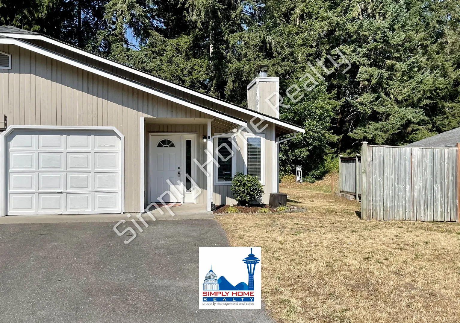 Move-In Ready Luxury Rental - Beautifully Renovated 3 Bedroom, 2 Bathroom Duplex In Quiet Cul-de-... — Photo 1