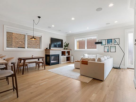 5th image of 2738 N Racine Ave APT 1W