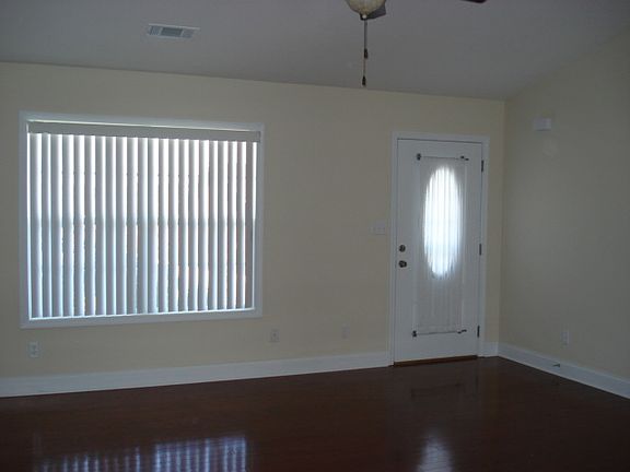 2nd image of 4038 Rainbow Hill Ln