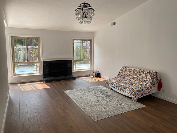 5th image of 4422 Alice Way