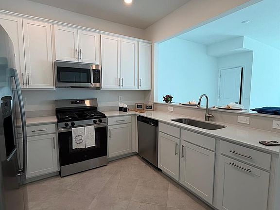 5th image of 44308 Caraton Ter