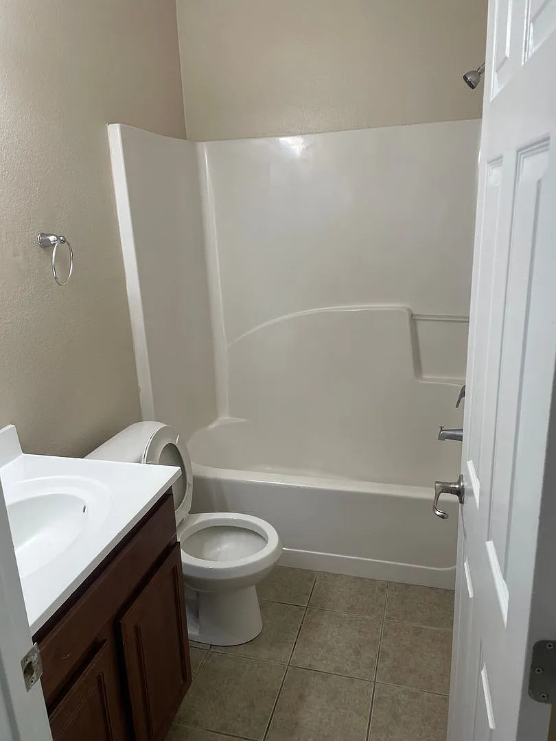 House for Rent — Photo 4