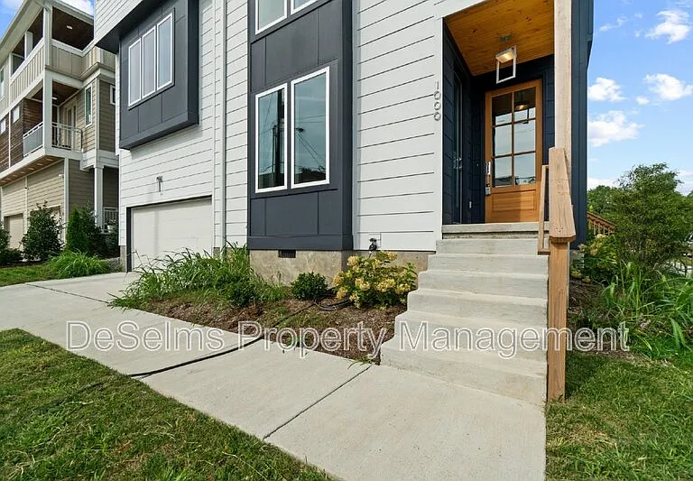 1000 Southside Ave — Photo 47