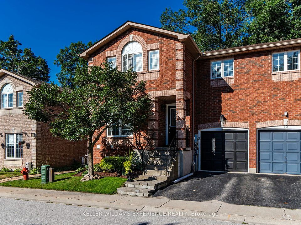 1st image of 38 Kenwell Cres #9