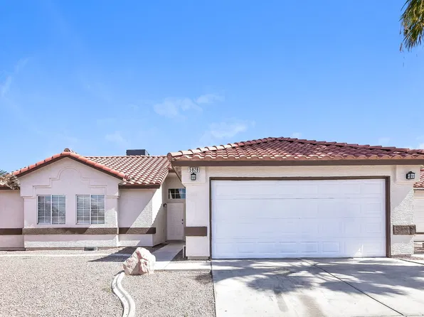 5828 Meadow Dale Dr, North Las Vegas, NV 89031