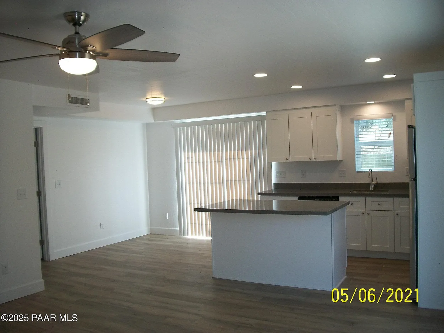 3 bed, 2.0 bath, 1460 sqft, $1,815 — Photo 4