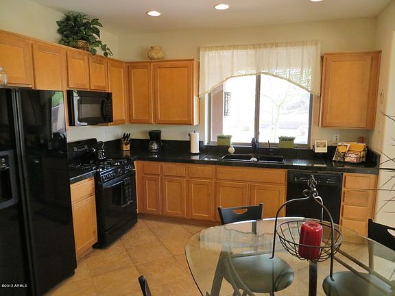 4th image of 2328 W Firethorn Way