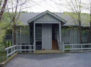 227 Chestnut Cv, Highlands, NC 28741