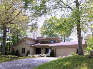 60 Redwood Cir, Mashpee, MA 02649