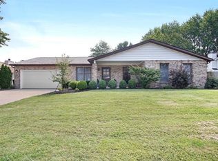 808 Edenburgh Way, Belleville, IL 62221