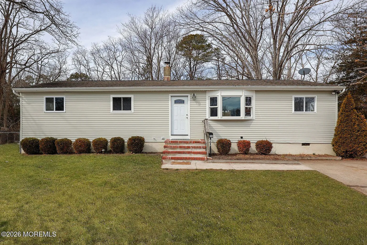 90 Canis Drive photo 1