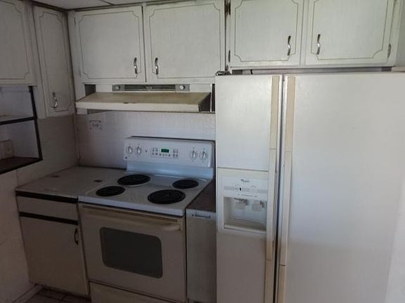 4th image of 1455 NE 142nd St