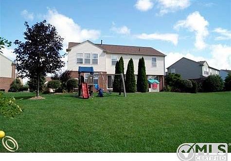 Interior Lot Location