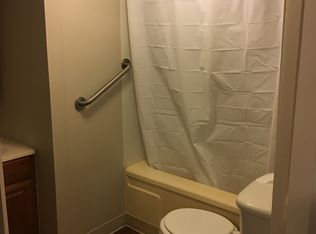 625 Hill Rd, Caseyville, IL 62232