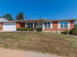 11097 Fawnhaven Dr, Saint Louis, MO