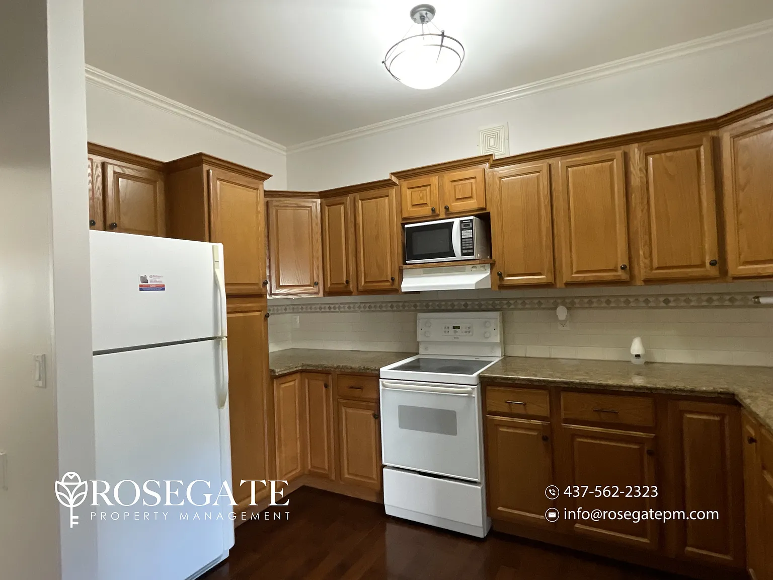 172 Prospect Street South Hamilton — Photo 2