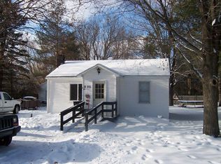 225 Scott St, Morley, MI 49336