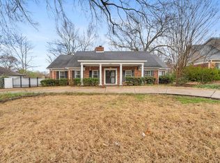 5330 Walnut Grove Rd, Memphis, TN 38120