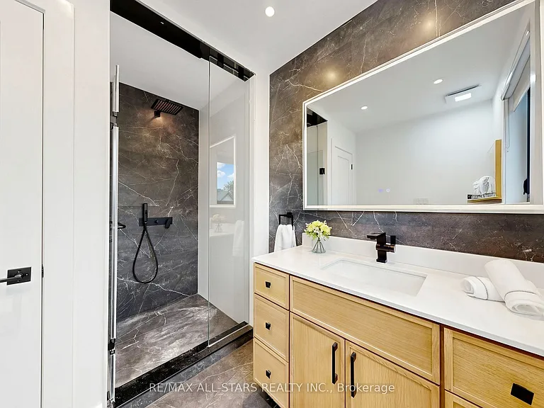 127 Banff Rd — Photo 31