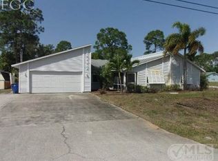 18440 Phlox Dr, Fort Myers, FL 33967
