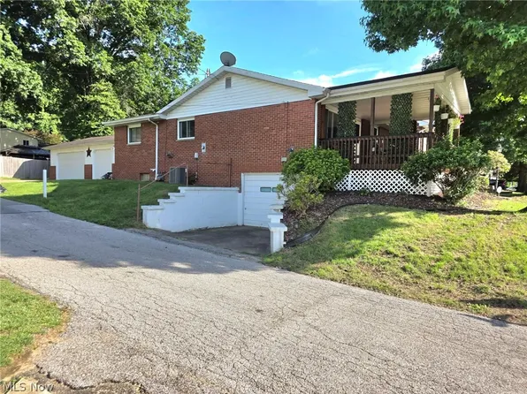 2814 16th Ave, Vienna, WV 26105