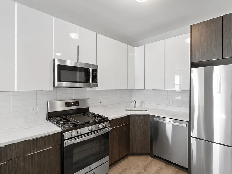 1625 W Howard St — Photo 26