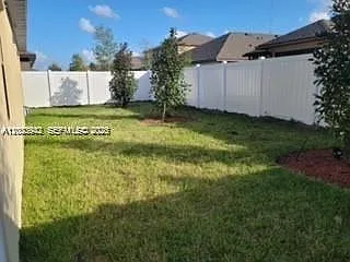 5517 Amusement Ave — Photo 11