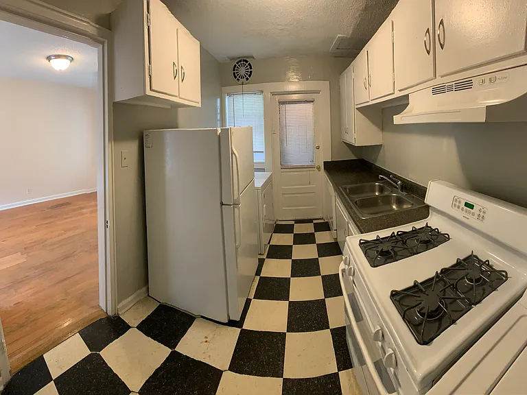 1662 Valley Ave — Photo 24