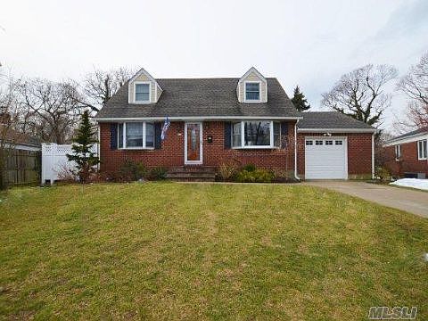 1st image of 41 Monmouth Dr