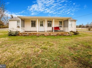 5537 Beach Rd, Midland, VA 22728