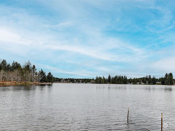 3rd image of 1366 W Star Lake Drive