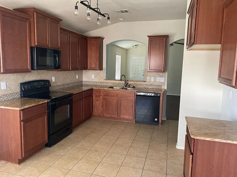 9916 Orion Dr — Photo 18