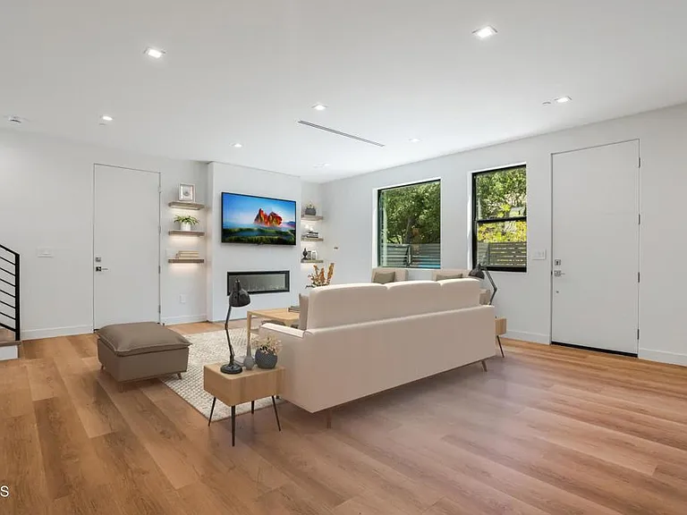 2821 Los Robles Rd — Photo 11