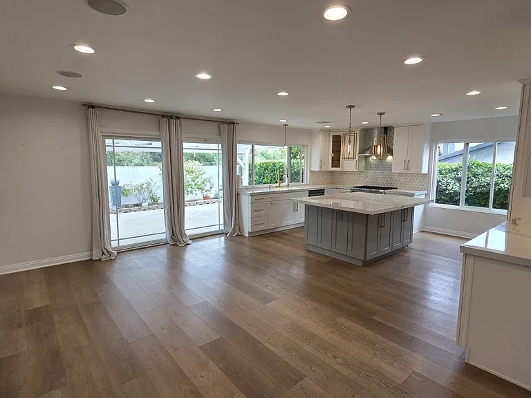 2190 Aspenpark Ct — Photo 3