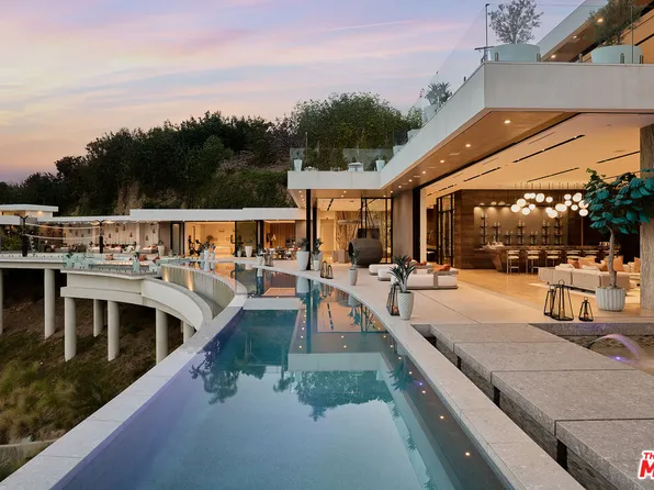 9330 Flicker Way, West Hollywood, CA 90069