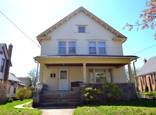 550 Crescent St NE, Grand Rapids, MI 49503
