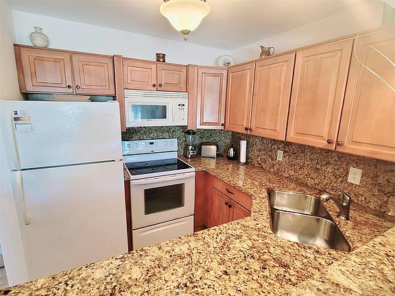 5th image of 3200 NE 7th Court #203C
