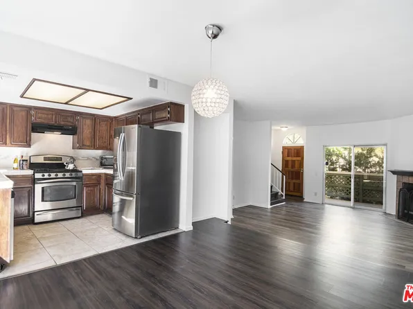 8958 Burnet Ave Unit C4, North Hills, CA 91343