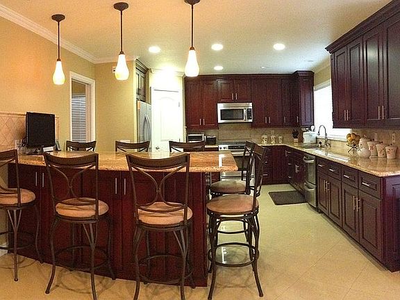 4th image of 12874 Amaranth St