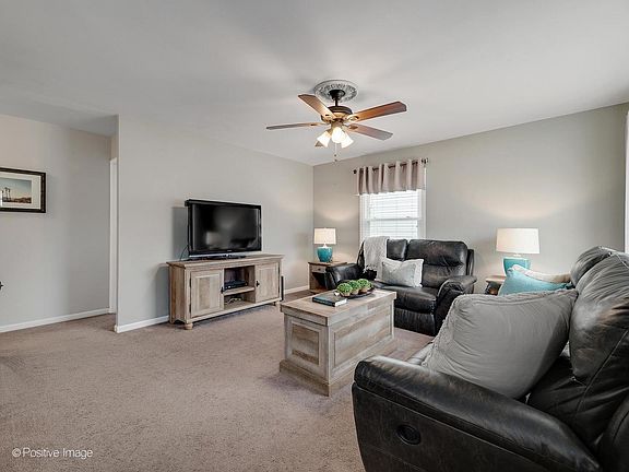 2nd image of 14709 Holly Ct