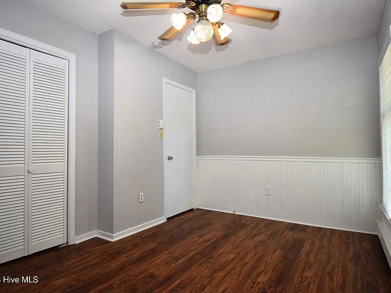1853 Pinelog Ln — Photo 12