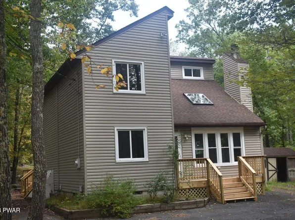 101 Widgeon Ln, Blooming Grove, PA 18428