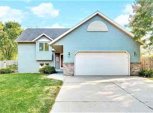 505 Fitzgerald Pl NE, Owatonna, MN 55060
