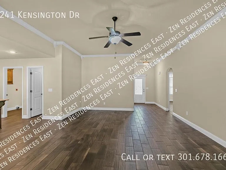 1241 Kensington Dr — Photo 4