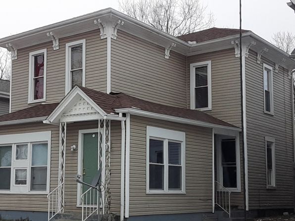 328 W Clark St