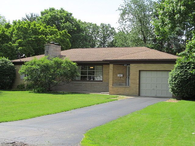 1st image of 629 W Boys St
