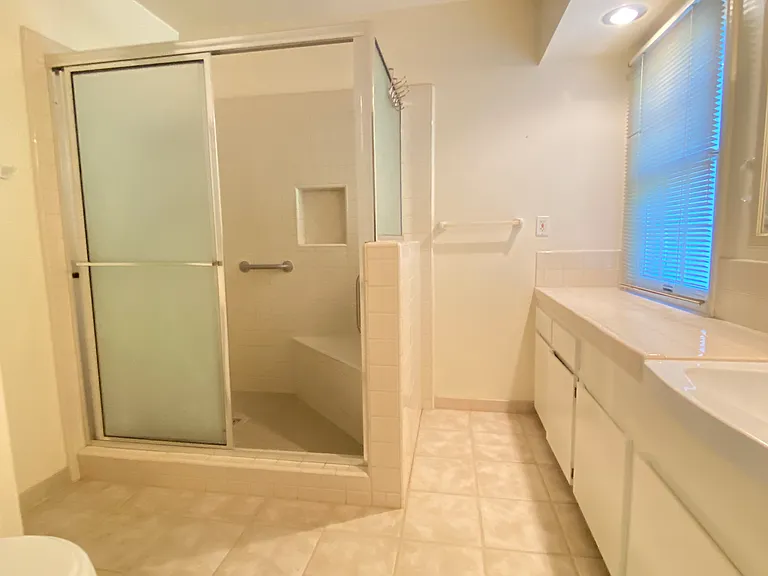 1444 N Mountain Ave — Photo 14