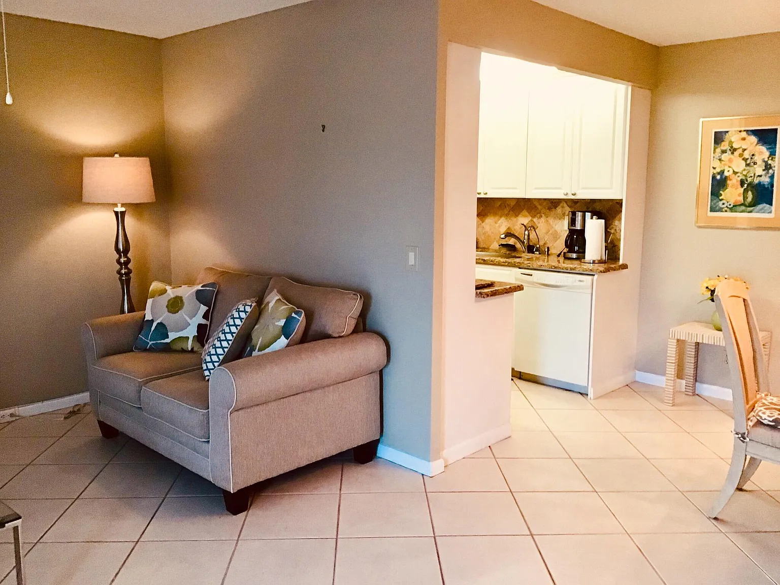1 bed, 1.5 bath, 738 sqft, $1,600 — Photo 1