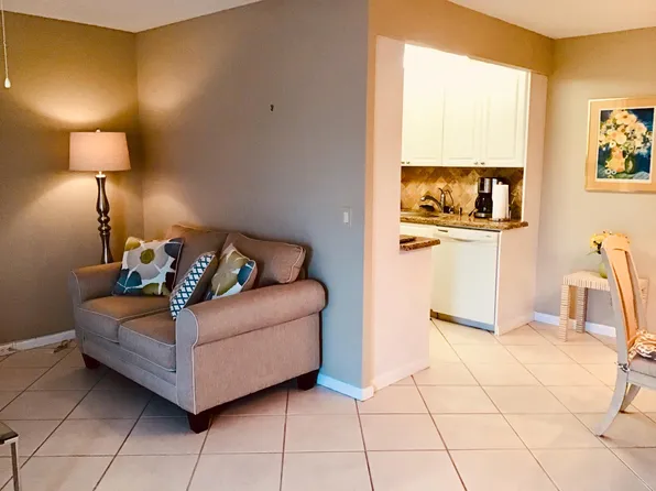 4008 Cornwall Dr #A, Boca Raton, FL 33434