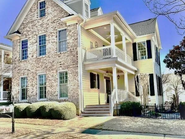 323 Commons Walk Cir, Morrisville, NC 27560